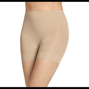 Jockey Life Slimming Cool Touch Short #0246